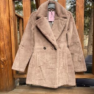 Avec Les Filles Faux Fur Coat Size M Tan New with Tags